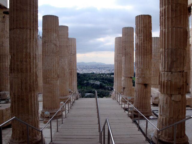 acropolis-51-propylea.jpg