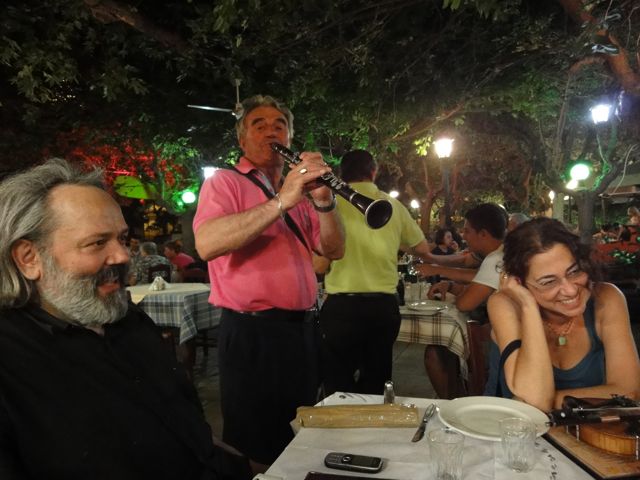 restaurantinfoikinos.jpg