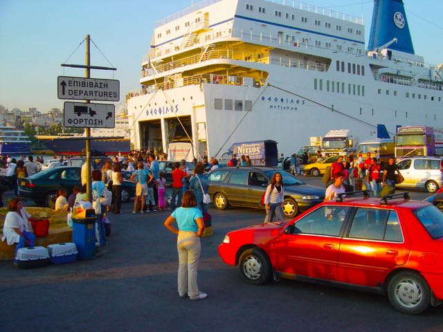 Ferry Theofilos, Pireaus