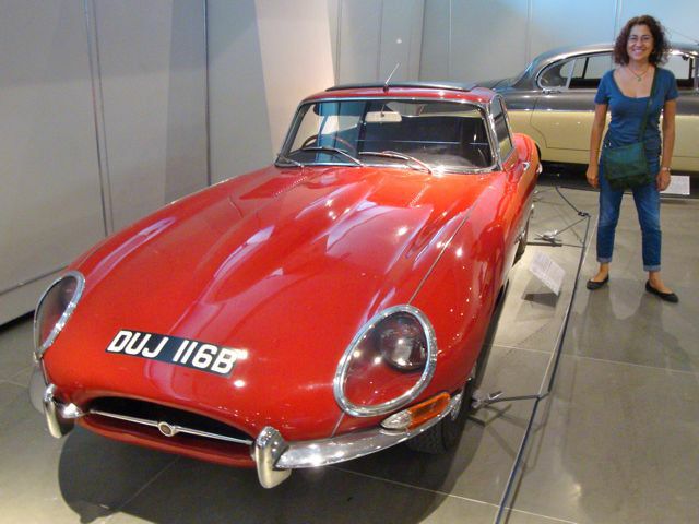 jaguar-e-type.jpg