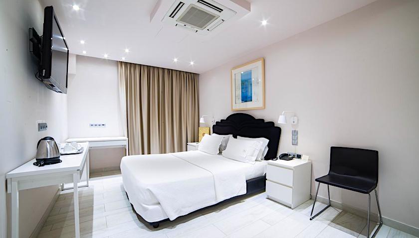 Pireaus City Hotel