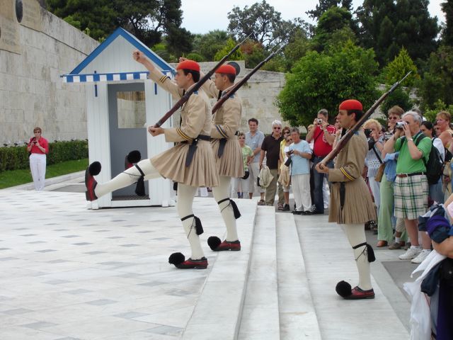 Syntagma Square, evzones