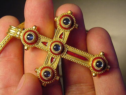 22K gold cross-Byazantino Jewelry, Athens, Greece