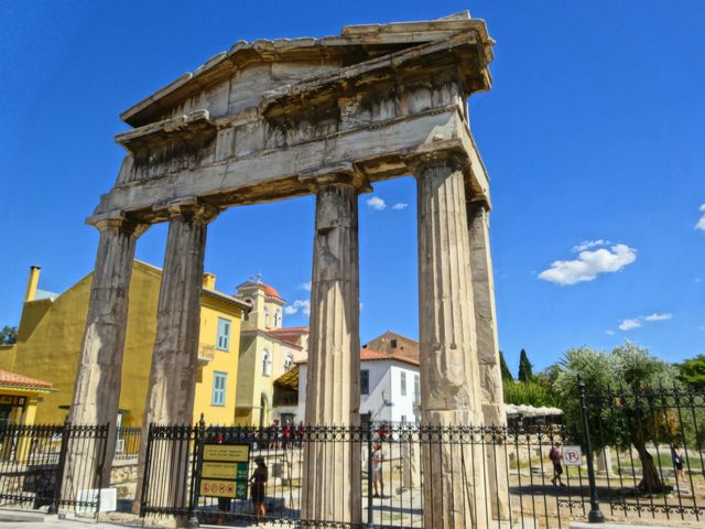 Plaka: Gate of the Roman Agora